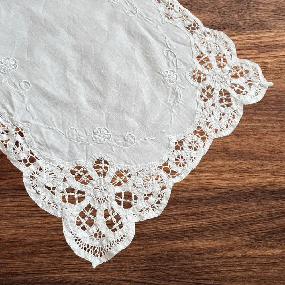Battenburg Lace Placemats Set 4 White Rectangular Embroidered 18x13 Cottagecore